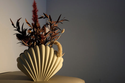 Sea shell vase